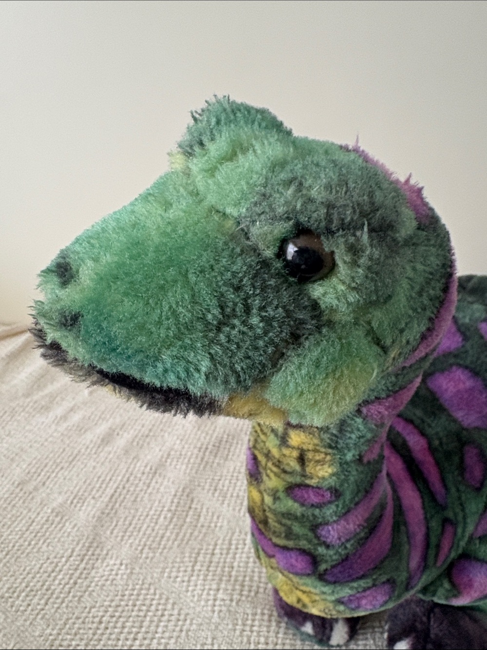Melissa & Doug Posable Plush Dinosaur 16x48 inches nose to tail - Picture 12 of 16